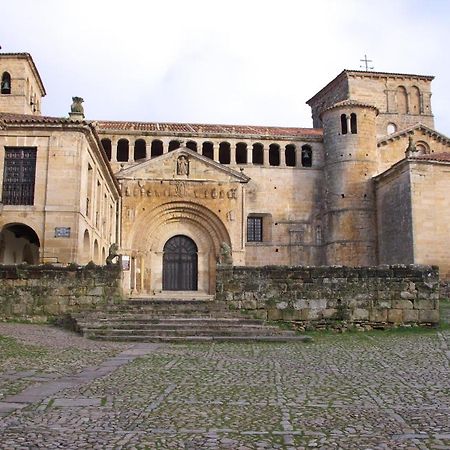 Posada Santa Ana Suances Buitenkant foto
