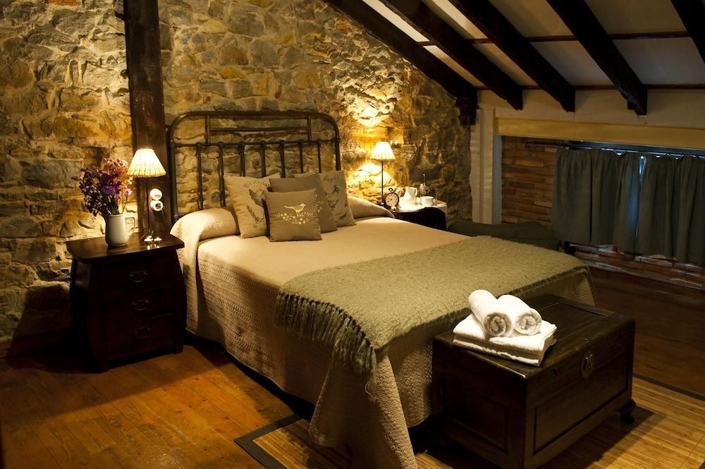 Posada Santa Ana Suances Buitenkant foto